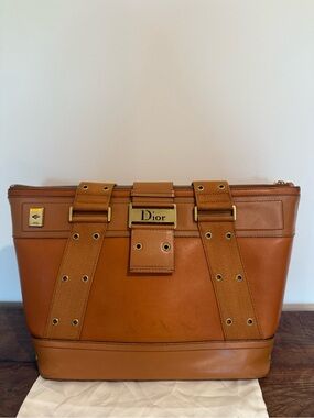 Dior street chic tote bag